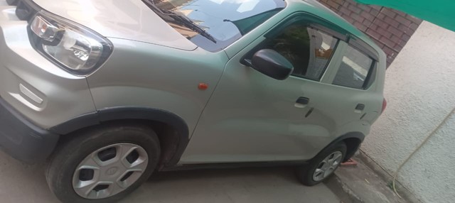 Second-hand 2022 Maruti S-Presso VXI CNG BSVI for sale in New Delhi-6