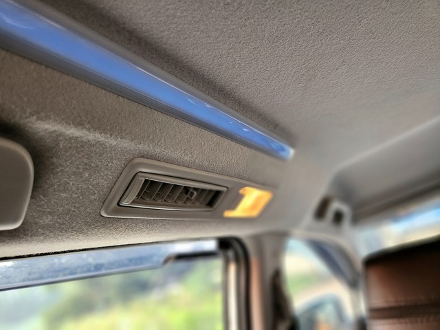 Second-hand 2024 Maruti Invicto Zeta Plus 7Str for sale in New Delhi-31