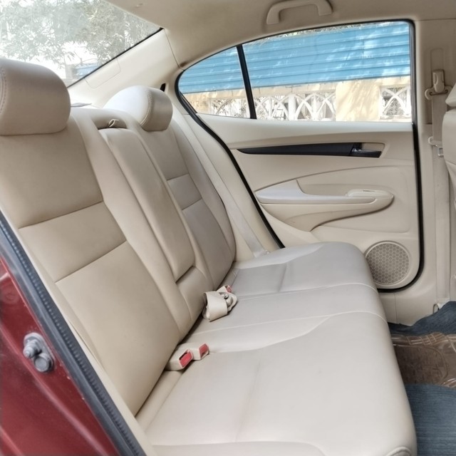 Second-hand 2012 Honda City E for sale in Mira Road-16