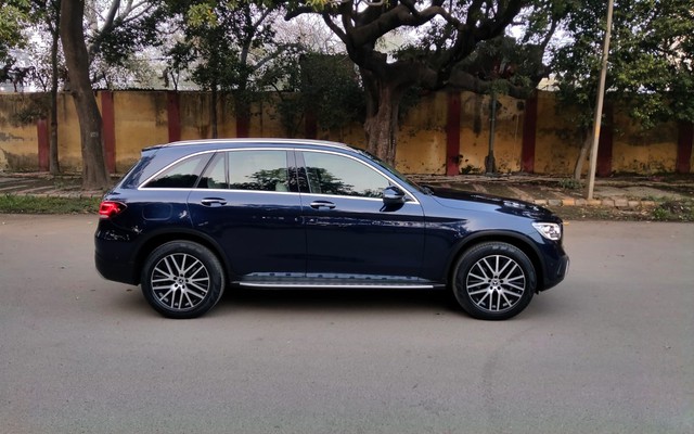 Second-hand 2022 Mercedes-Benz GLC 200 for sale in New Delhi-1