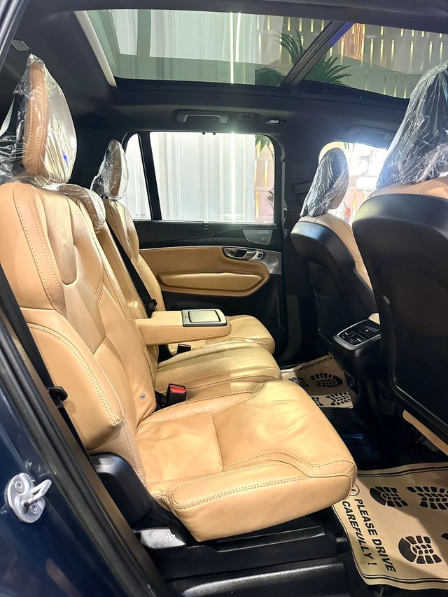 Second-hand 2023 Volvo XC90 B6 Ultimate BSVI for sale in New Delhi-7