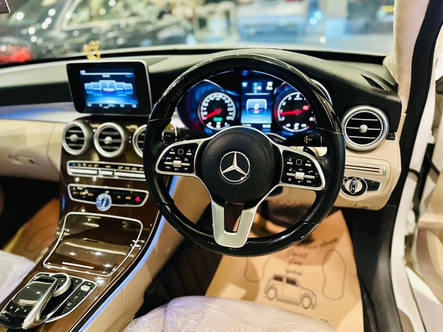 Second-hand 2017 Mercedes-Benz C-Class C 200 CGI for sale in New Delhi-3