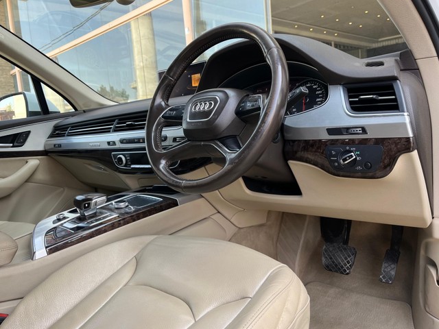 Second-hand 2016 Audi Q7 45 TDI Quattro Premium Plus for sale in Bangalore-6