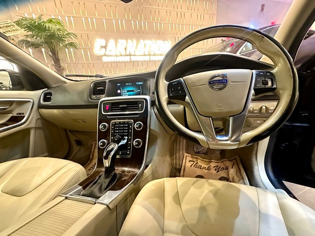 Volvo S60 D4 SUMMUM Second-hand 2016 Volvo S60 D4 SUMMUM for sale in New Delhi-7