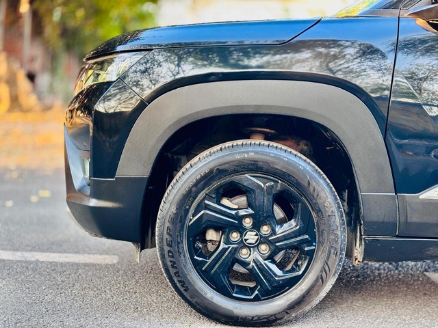 Second-hand 2024 Maruti Suzuki Brezza Zxi for sale in New Delhi-7