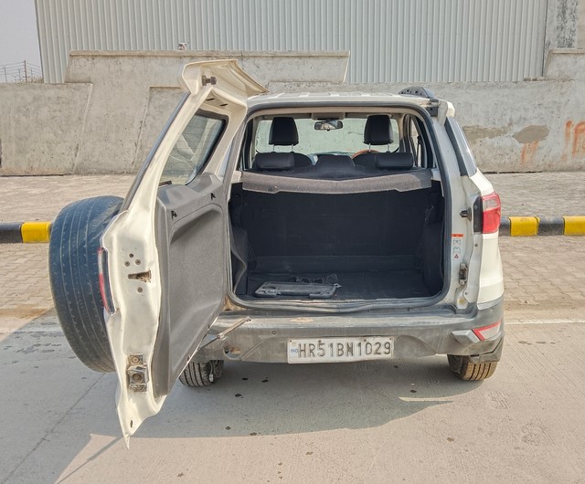 Second-hand 2017 Ford Ecosport 1.5 TDCi Trend BSIV for sale in Faridabad-10