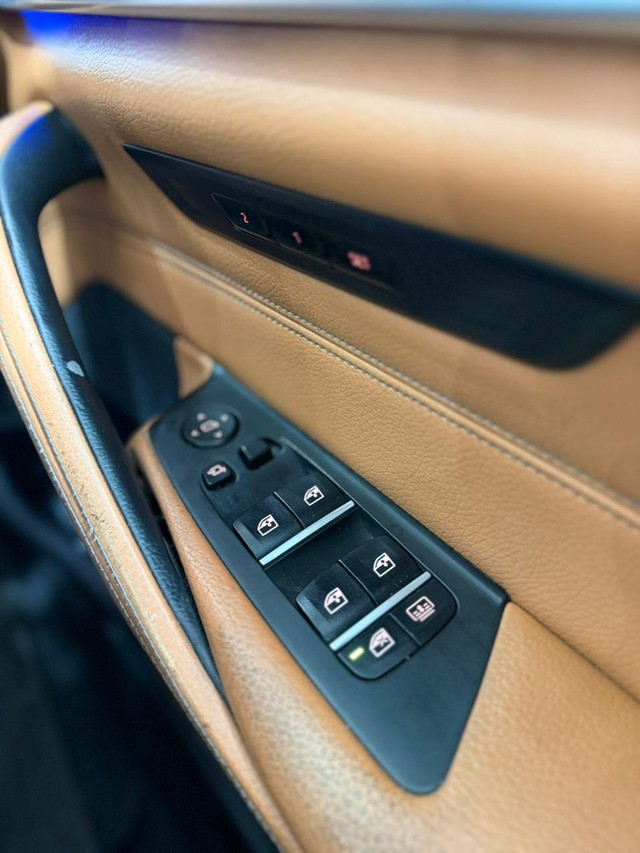 Second-hand 2017 BMW 5 Series 520d Sport Line for sale in Hyderabad-10