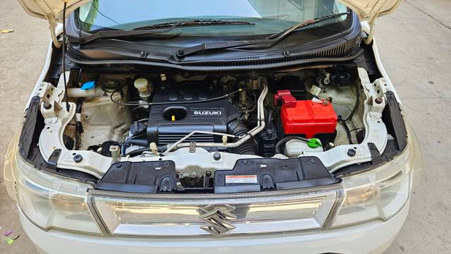 https://images10.gaadi.com/usedcar_image/AP3A.240905.015.A2/original/9506b189-7513-4a0d-a9bd-02cd324689d5.jpg?imwidth=6402