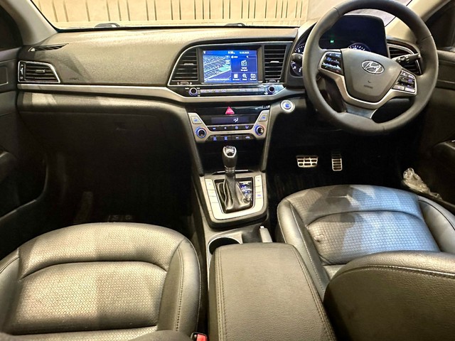 Second-hand 2018 Hyundai Elantra 2.0 SX Option AT for sale in New Delhi-5