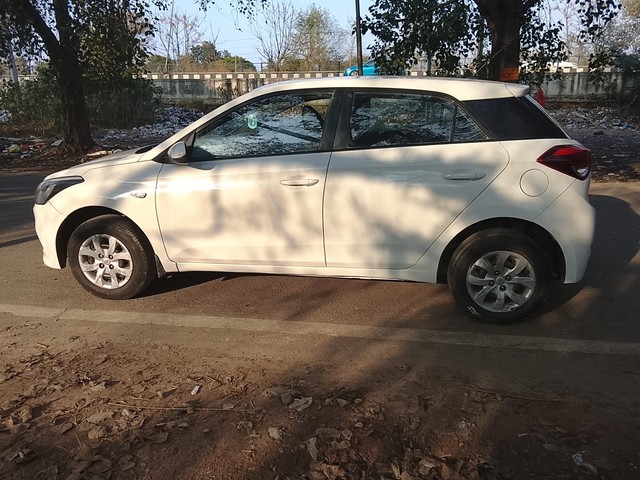 Second-hand 2016 Hyundai i20 Magna 1.2 for sale in Ludhiana-3