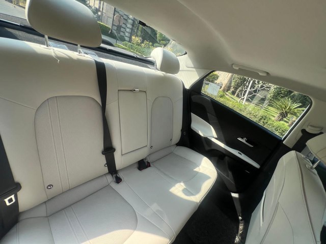 Second-hand 2023 Hyundai Verna SX IVT for sale in New Delhi-9