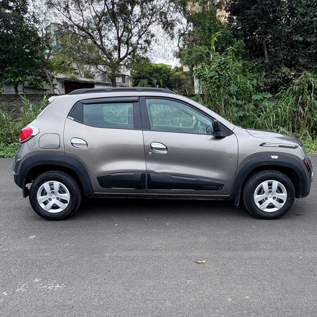 Second-hand 2016 Renault KWID RXT for sale in Pune-1