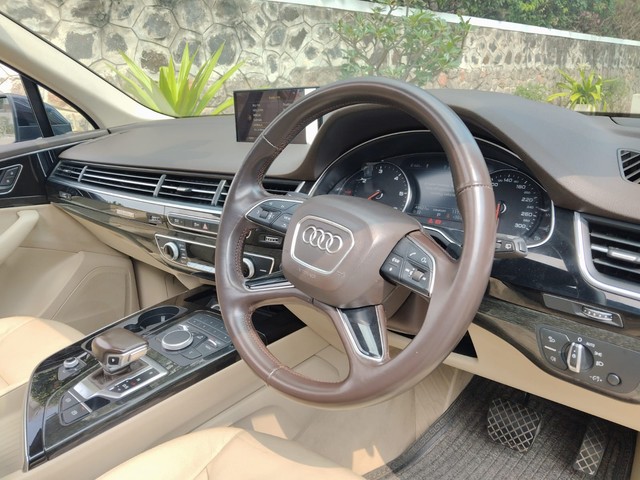 Second-hand 2019 Audi Q7 45 TDI Quattro Technology for sale in Chennai-11