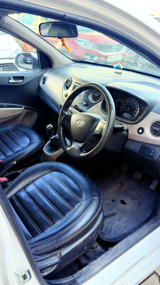 Second-hand 2014 Hyundai Grand i10 CRDi SportZ Edition for sale in Dehradun-12