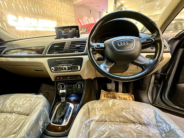 Second-hand 2017 Audi Q3 30 TFSI Premium FWD for sale in New Delhi-14