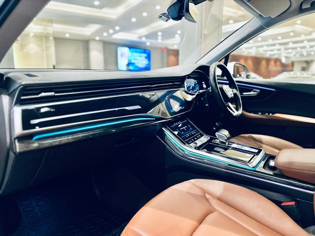 Second-hand 2022 Audi Q7 Technology 2022-2022 for sale in New Delhi-4