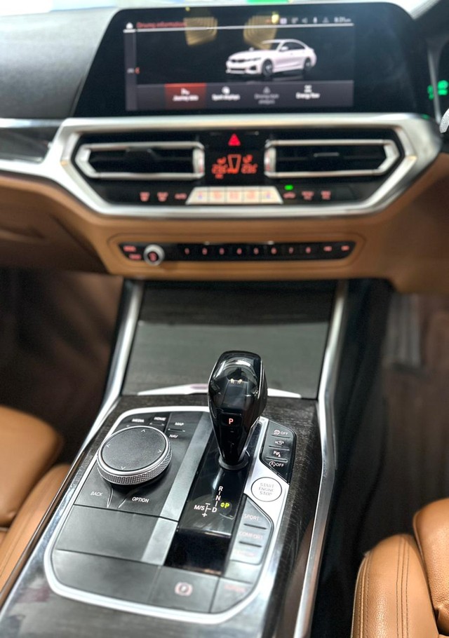 Second-hand 2021 BMW 3 Series 330i M Sport for sale in Mumbai-14