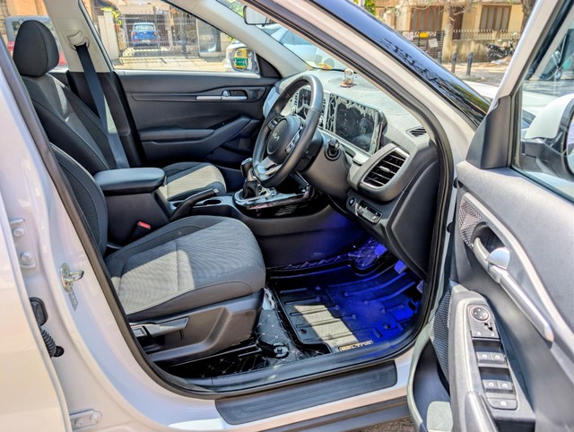 Second-hand 2024 Kia Seltos HTK Plus Diesel for sale in Bangalore-13