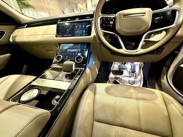 Second-hand 2022 Land Rover Range Rover Velar R-Dynamic S Diesel for sale in New Delhi-10