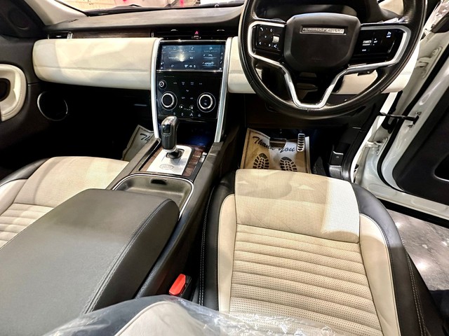 Second-hand 2022 Land Rover Discovery Sport S Diesel for sale in New Delhi-17