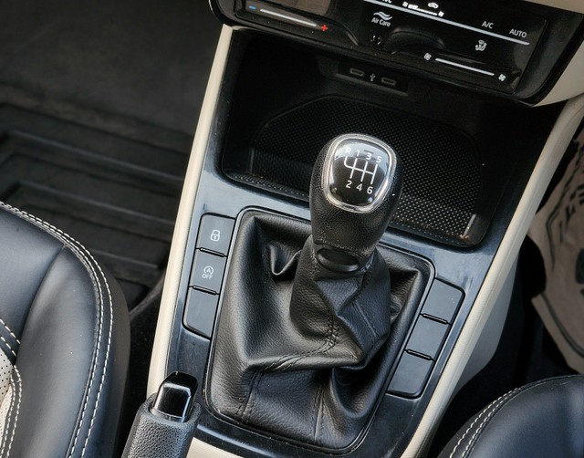 Second-hand 2023 Skoda Slavia 1.0 TSI Ambition BSVI for sale in New Delhi-19