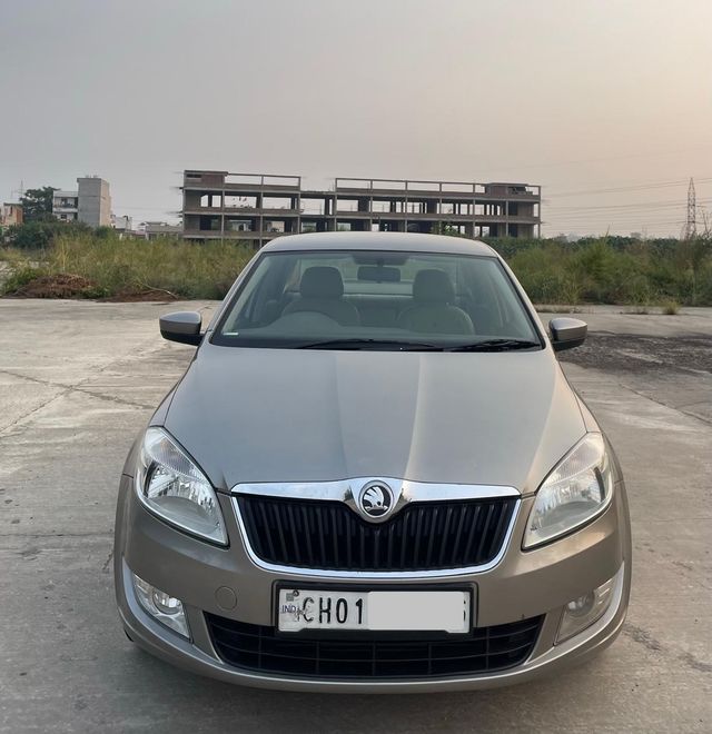 Skoda Rapid 1.5 TDI Ambition Second-hand 2015 Skoda Rapid 1.5 TDI Ambition for sale in Chandigarh