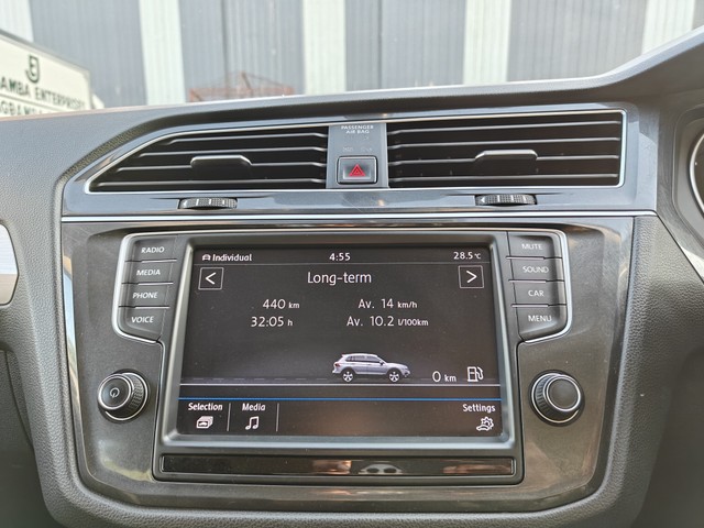 Second-hand 2017 Volkswagen Tiguan 2.0 TDI Comfortline for sale in Mumbai-10