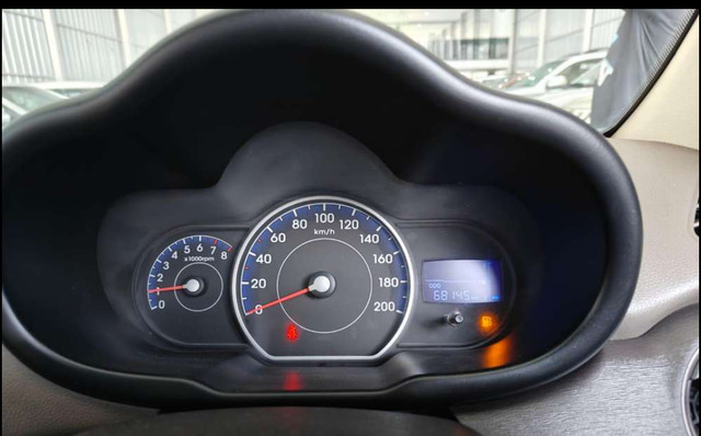 Second-hand 2011 Hyundai i10 Sportz for sale in Bangalore-9