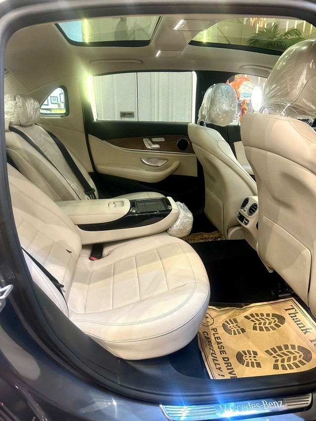 Second-hand 2018 Mercedes-Benz E-Class Exclusive E 220 d BSIV for sale in New Delhi-6