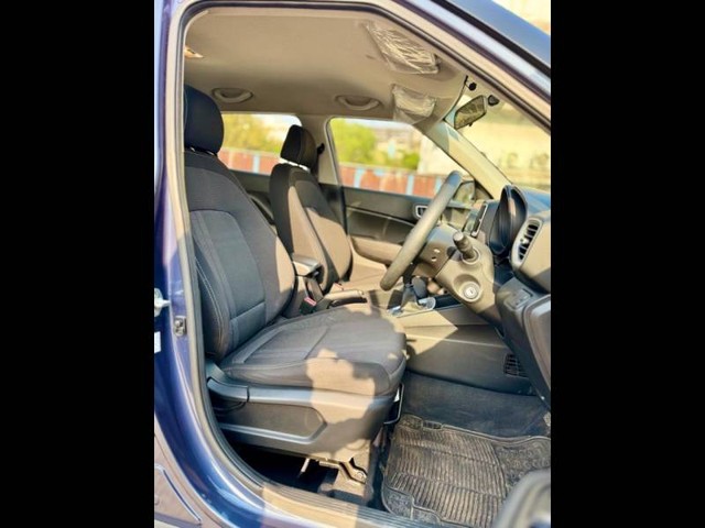 Second-hand 2020 Hyundai Venue S for sale in Mumbai-3