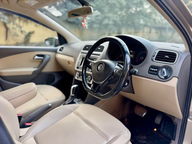 Second-hand 2017 Volkswagen Vento 1.2 TSI Highline AT for sale in New Delhi-9