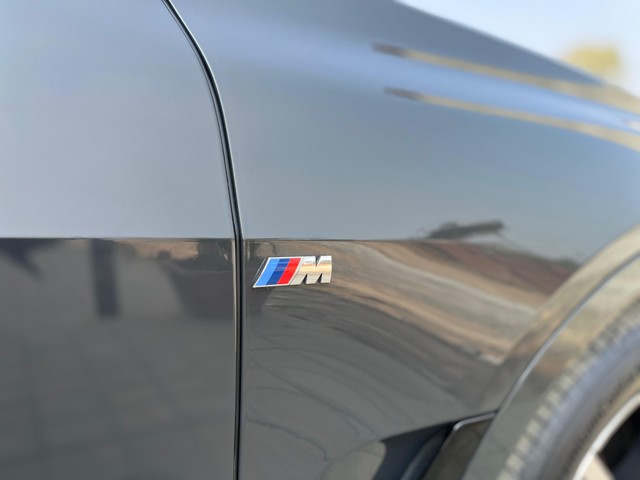 Second-hand 2023 BMW X7 xDrive 40i M Sport for sale in Bangalore-7