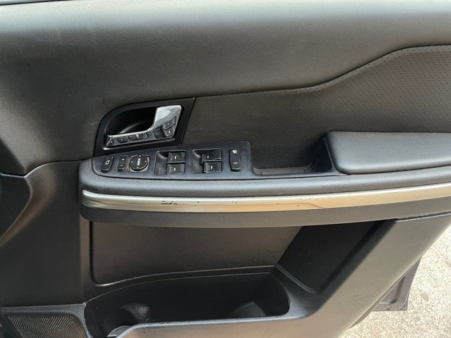 Second-hand 2017 Tata Hexa XTA for sale in Mumbai-17