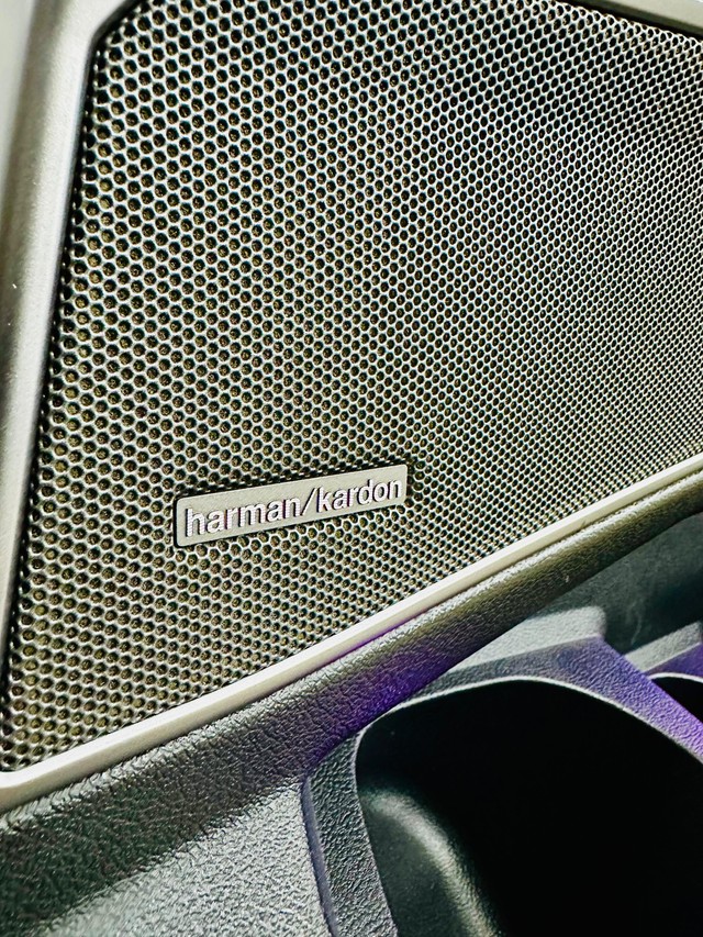 Second-hand 2021 BMW 3 Series 330i M Sport for sale in Mumbai-22