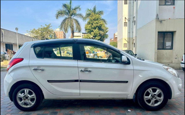 Second-hand 2011 Hyundai i20 1.2 Asta for sale in Nagpur-1