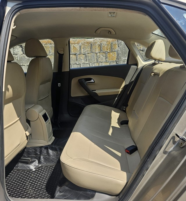 Second-hand 2015 Volkswagen Vento 1.2 TSI Highline AT for sale in Pune-13