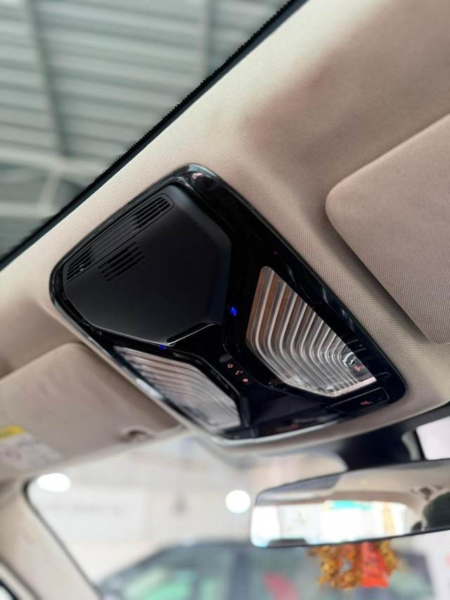 Second-hand 2017 BMW 5 Series 520d Sport Line for sale in Hyderabad-9