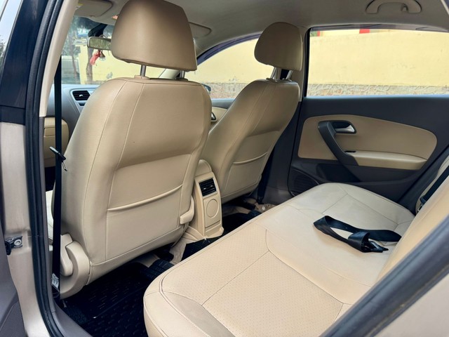 Second-hand 2017 Volkswagen Vento 1.2 TSI Highline AT for sale in New Delhi-8