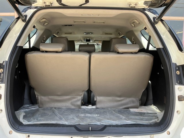 Second-hand 2018 Toyota Fortuner 2.8 4WD MT BSIV for sale in Bangalore-8