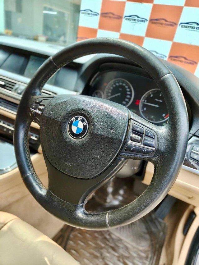 Second-hand 2012 BMW 5 Series 520d Sedan for sale in Chennai-4