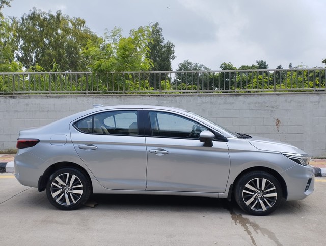 Honda City VX CVT Second-hand 2022 Honda City VX CVT for sale in New Delhi-1