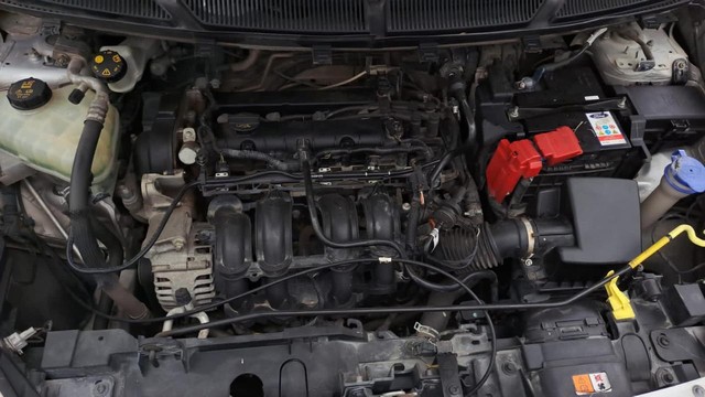 Second-hand 2018 Ford Figo 1.2P Trend MT for sale in Dewas-3