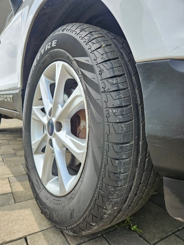 Second-hand 2018 Ford Ecosport 1.5 Diesel Titanium BSIV for sale in Kolhapur-8