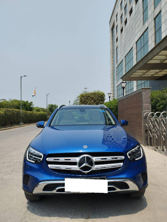 Second-hand 2022 Mercedes-Benz GLC 200 for sale in New Delhi-16