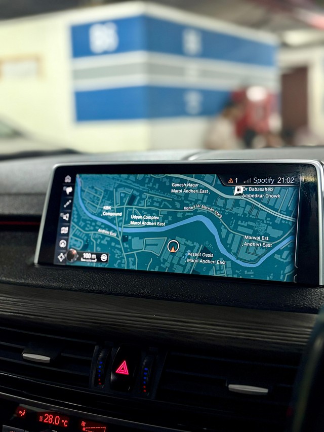 Second-hand 2017 BMW X5 xDrive 30d M Sport for sale in Mumbai-19