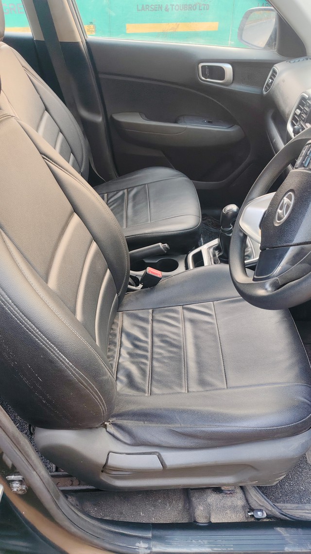 Second-hand 2021 Hyundai Venue S for sale in Gwalior-6