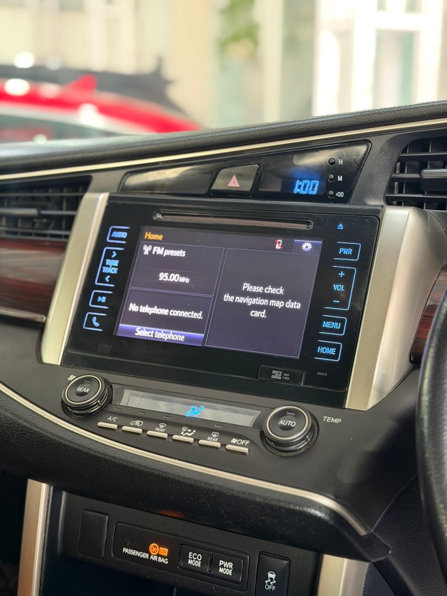 Second-hand 2020 Toyota Innova Crysta 2.4 VX MT for sale in Hyderabad-7