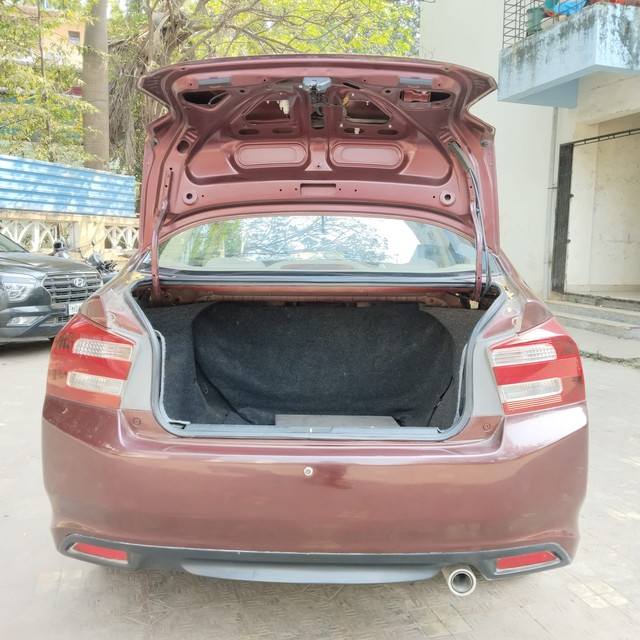 Second-hand 2012 Honda City E for sale in Mira Road-17