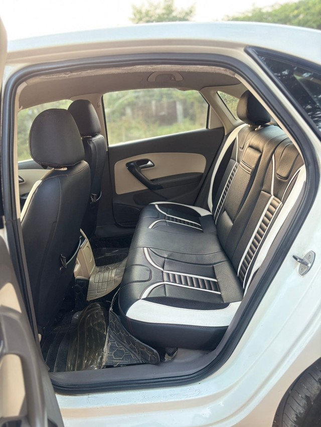 Second-hand 2013 Volkswagen Vento Diesel Highline for sale in Miraj-12