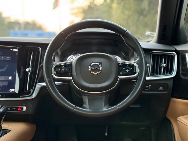 Second-hand 2019 Volvo S90 D4 Inscription BSIV for sale in New Delhi-5